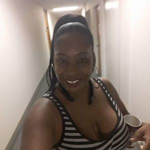 Meet your Posher, Roshanda